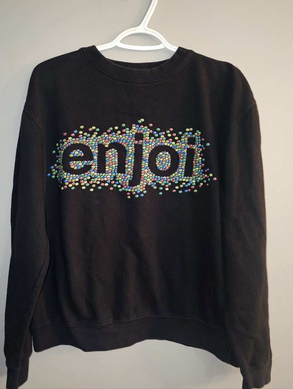 3/20.00. Enjoi Pullover Sweater